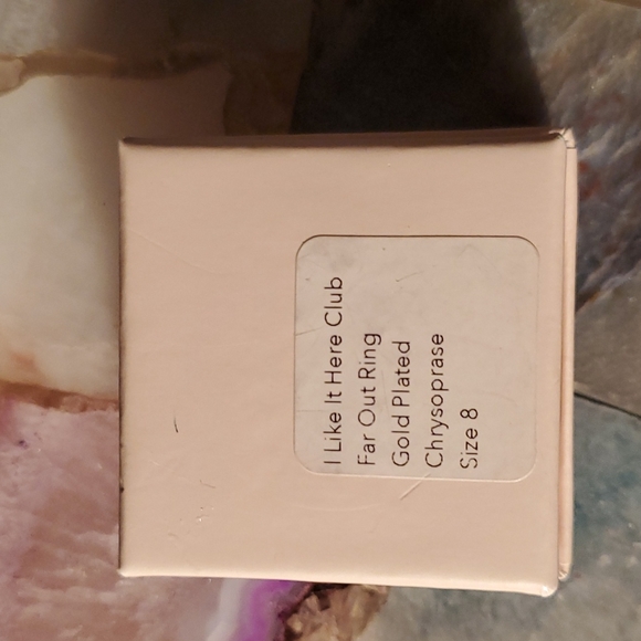 NWT! Gold plated stacking far out chrysoprase ring - Picture 3 of 12